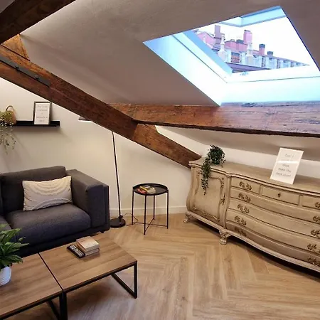 La Mutua - Lujo En El Centro - Espectacular 3 Puerto-playa - Wifi 아파트 기욘